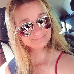 Meet your Posher, Kerri